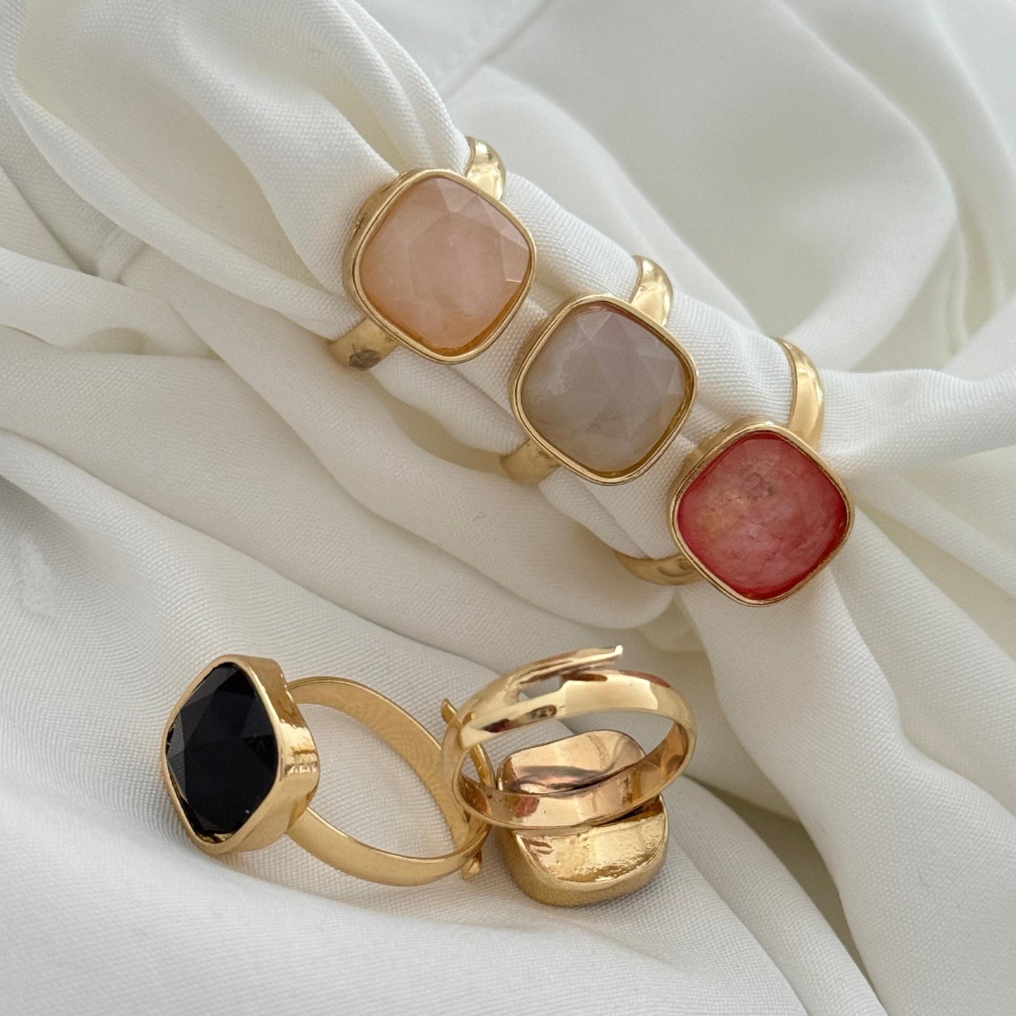 Anello fior di colore