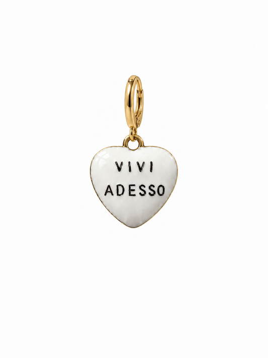 Charm vivi adesso