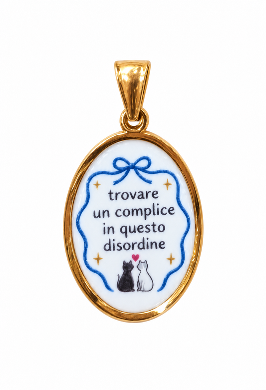 Charm complice