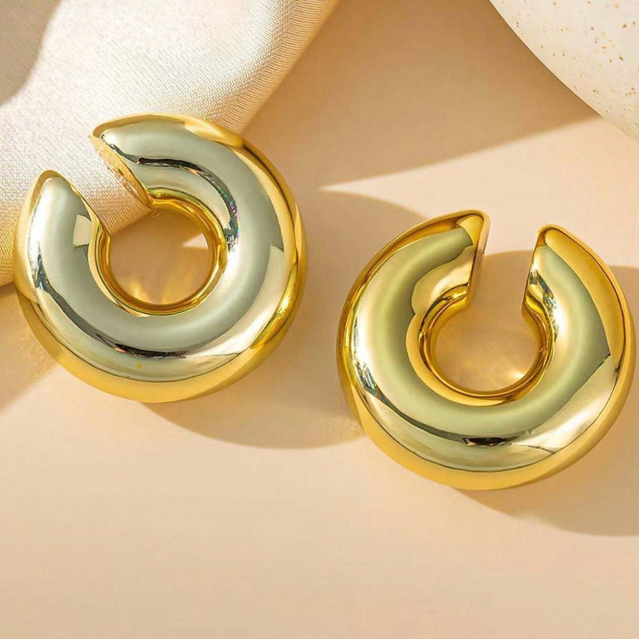 Velvet Cuff Gold & Silver